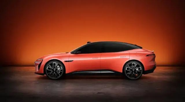 阿维塔06震撼发布：中型轿车新标杆，智能电动新势力